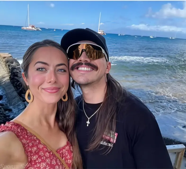 Dominik Mysterio wife